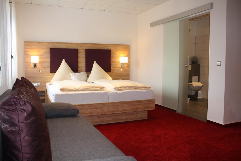 Hotel Zum Kuehlen Grunde Μίντεν Δωμάτιο φωτογραφία
